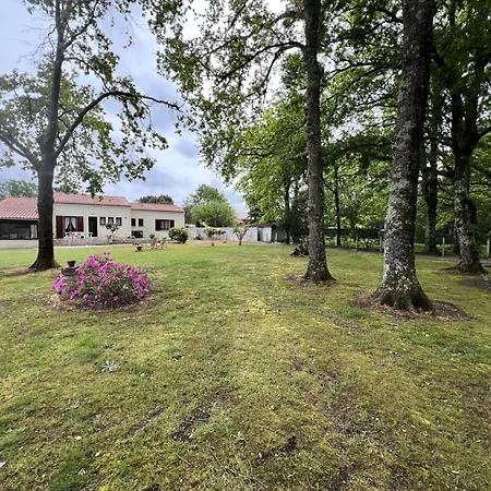 Villa Résidence 105-st Vivien De Medoc - 105 - Superbe Maison Avec Son Grand Parc Verdoyant Mae-2871 *